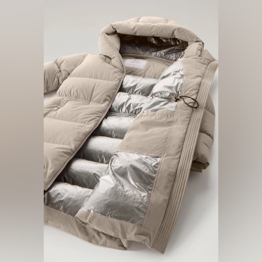 Woolrich Light Taupe Long Down Parka Stretch Nylon Hood - Picture 2 of 10